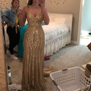 Gold sequin prom dress!